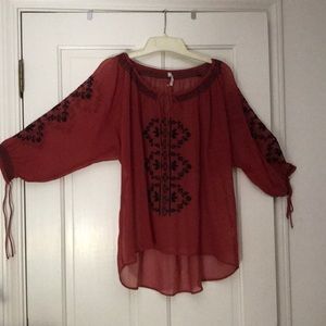Willow and Clay silk blouse. Red and black